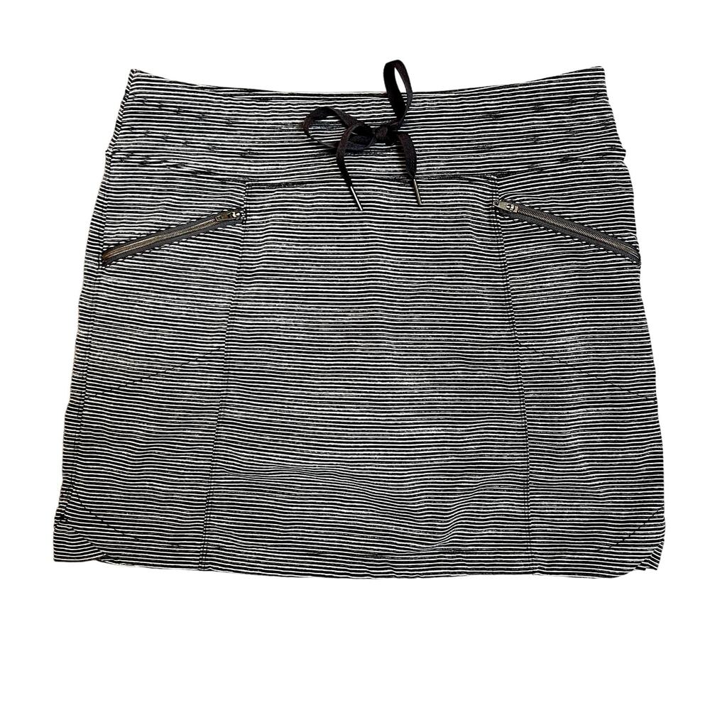 Athleta Stripe Modern Metro Active Travel Skort Small